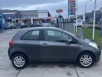 Occasion Toyota Yaris Sol 87 PK (63 kW) 2008 Grijs MPV