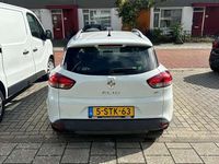 Occasion Renault Clio GrandTour Expression 90 PK (66 kW) 2013 Wit Stationwagen