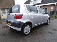 Occasion Toyota Yaris Sol 86 PK (63 kW) 2002 Grijs (metallic) Hatchback