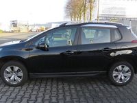 tweedehands Peugeot 2008 1.2 PureTech Blue Lion Trekhaak Panodak PDC Acht