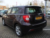 Occasion Toyota Urban Cruiser 101 PK (74 kW) 2010 Paars Hatchback