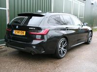 tweedehands BMW 330e 3-SERIE TouringHigh Executive M-SPORT, LEER, NAVIGATIE, 19 INCH