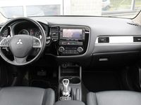 tweedehands Mitsubishi Outlander 2.0 PHEV Instyle / Leer / Schuifdak / Camera / N.A