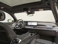 tweedehands BMW i7 xDrive60 - M-Sport - Executive Lounge - Rear Enter