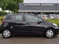 tweedehands Toyota Yaris 1.0i 12v VVT-i 5-DEURS ASPIRATION/CLIMATRONIC AUTO