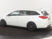 tweedehands Toyota Auris 1.8 Hybrid Lease | Panoramadak | Leder | Trekhaak