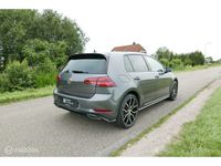 tweedehands VW Golf 1.5 TSI DSG R-Line / Nav / LED /19" Santiago