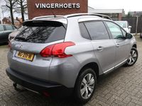 tweedehands Peugeot 2008 1.2 Benzine * Luxe Allure Premium * Navigatie * 1/2 Leder * Panoramadak * Trekhaak * L.M. Velgen * Climate & Cruise Control * Dealeronderhouden *