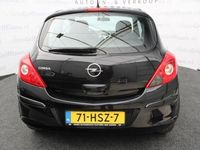 tweedehands Opel Corsa 1.4-16V Business nette hatchback met airco