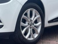 Occasion Renault Clio GrandTour Intens 90 PK (66 kW) 2017 Wit Stationwagen