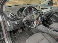 tweedehands Mercedes B180 Autm. Ambition Airco Cruise Navi Xenon Trekh.