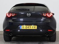 tweedehands Mazda 3 2.0 e-SA-G 150pk Automaat Sportive ECC NAVI LMV-GREY LED ZWART.LEDER WINTERPAKKE