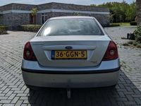 tweedehands Ford Mondeo 1.8-16V Ghia