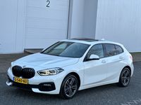 tweedehands BMW 118 1-serie i EXECUTIVE Aut/Pano/LED/LiveCockpit *NAP*