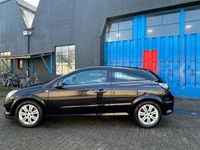 tweedehands Opel Astra GTC 1.6 Executive Airco 157.000km