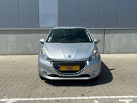 tweedehands Peugeot 208 1.4 E-HDI Airco/NAV/EXPORT