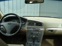 tweedehands Volvo S60 2.4 T 200PK LEDER - SCHUIFDAK - YOUNGTIMER