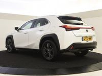 tweedehands Lexus UX 250h Business Line | Navi | LED | Camera