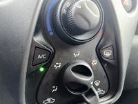 tweedehands Toyota Aygo 1.0 VVT-i x-fun Airco