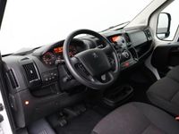 tweedehands Peugeot Boxer 2.2HDI 140PK Bakwagen+Laadklep | Dakspoiler | Airco | Cruise | 3-Persoons