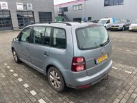 tweedehands VW Touran 1.6 Optive 102 pk | Trekhaak | Airco | Cruise Control |