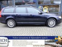 tweedehands Volvo V70 2.5T 200 pk Momentum, Leer, Navi, Stoelverwarming