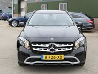 tweedehands Mercedes GLA180 Business Solution, Navigatie, Cruise en Limited, Comfort stoelen, enz. .. van BINNEN en van BUITEN nog als nieuw ..