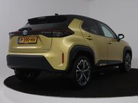 Occasion Toyota Yaris Executive 116 PK (85 kW) 2022 Geel metallic Hatchback