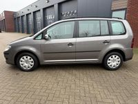 Occasion VW Touran 140 PK (102 kW) 2007 Grijs (metallic) MPV
