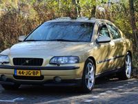 Occasion Volvo S60 250 PK (183 kW) 2002 Geel Sedan