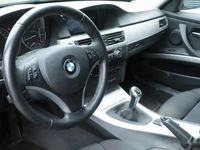 tweedehands BMW 318 3-SERIE Touring i Business Line | PDC / Navi - Dealer onderhouden!