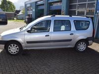 tweedehands Dacia Logan MCV 1.6-16V Lauréate airco/cruise lpg