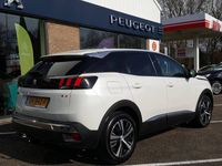 tweedehands Peugeot 3008 1.2 PureTech 130pk S&S Allure EAT6 AUTOMAAT Navigatie | Trekhaak | Cruise & Climate control | Elektrische kofferklep | Achteruitrijcamera | P-hulp |BT