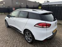 Occasion Renault Clio GrandTour Night&Day 90 PK (66 kW) 2015 Wit Stationwagen