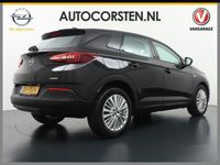 tweedehands Opel Grandland X T 131PK AUT. Navi Apple/Android Dual-Ecc Afn.Trekh. Lane-Assist PDC-A+Voor 18"LM Intellilink R 5.0 Licht+RegenSensor El.Spiegels Cruise Bordherkenning DAB Mistl. LED Volledig-Dealer-Onderh. 1.2 Turbo trekhaak Online Edition EURO 6 B-Label