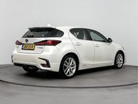 Occasion Lexus CT200h Business Edition 136 PK (100 kW) 2018 Wit Hatchback