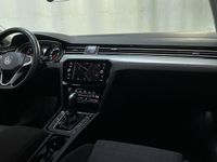 tweedehands VW Passat Variant 1.5 TSI 150pk DSG Business Trekhaak Navigatie Parkeersensoren