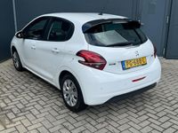 tweedehands Peugeot 208 1.2 PureTech Blue Lion Navi / Led / Pdc / Nap