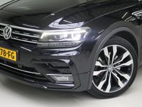 tweedehands VW Tiguan 2.0 TSI 4Motion R-Line Panoramadak | Navigatie | 20" Suzuka velgen | Trekhaak | El. achterklep .