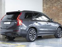 tweedehands Volvo XC90 T8 Recharge AWD Ultimate Dark | Luchtvering | Long Range | Elektrisch wegklapbare trekhaak | Harman Kardon premium audio | 360° parkeercamera | Stoel en stuurwiel verwarming | Lederen bekleding | Parkeerverwarming | Google infotainment |