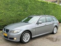 tweedehands BMW 320 3-SERIE Touring i High Executive /AUTOMAAT/XENON/LEER/PANO/S-VERWRMNG/