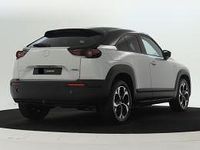 Nieuw Mazda MX30 Exclusive-Line 125 kW (170 PK) 2026 Multitone ceramic white (wit metallic) SUV