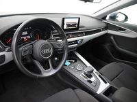 tweedehands Audi A4 Avant BWJ 2019 / 150 PK TFSI Sport LE automaat / Clima / Trekhaak / Sportstoelen / Navigatie / PDC / Lichtmetaal /