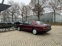 tweedehands Mercedes 190 -Serie | E 1.8 Avantgarde rosso | Limited production |