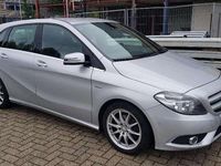 Occasion Mercedes B180 Ambition 122 PK (89 kW) 2012 Zilver MPV