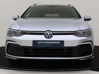 tweedehands VW Golf VIII Variant 1.5 TSI R-Line | Achteruitrijcamera | Navigatie | Sfeerverlichting | Draadloze telefoonlader | Adaptieve Cruise control | CarPlay | Getint glas |