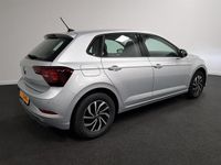 tweedehands VW Polo 1.0 TSI Life Uit voorraad leverbaar ! Nieuw model | Navigatie | Digitale Cockpit | Airco | Parkeer sensoren V+A | LED | Lichtmetalen Velgen