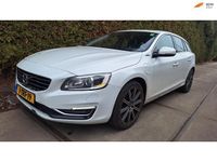 Occasion Volvo V60 Summum 215 PK (158 kW) 2014 Wit Stationwagen