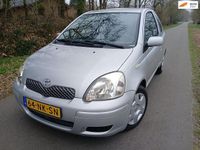 Occasion Toyota Yaris Sol 87 PK (63 kW) 2003 Grijs Hatchback
