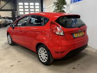Occasion Ford Fiesta Style 67 PK (49 kW) 2015 Rood Hatchback